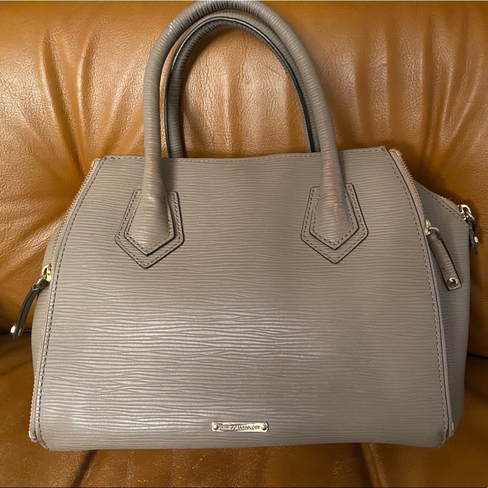 Crossbody purse